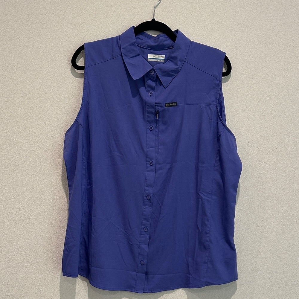 Columbia Women's Blue Button Down Shirt